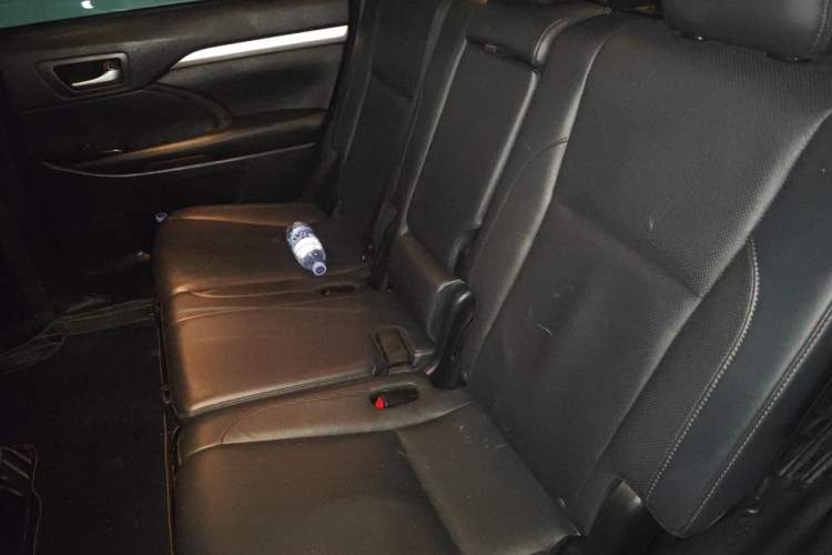 Used Toyota Highlander 2021 2.0T Four-Wheel Drive Luxury Edition 7 Seats Left Rear Seat