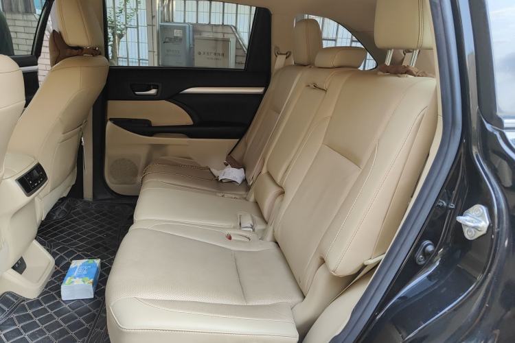 Used Toyota Highlander 2021 2.0T Four-Wheel Drive Luxury Edition 7 Seats Left Rear Seat
