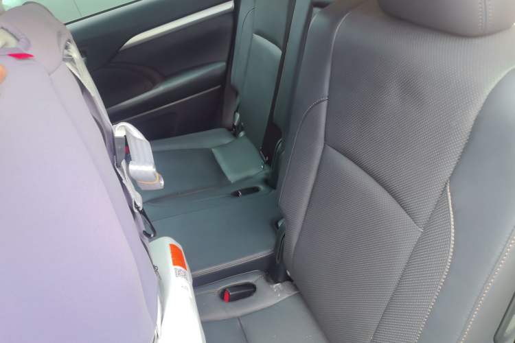 Used Toyota Highlander 2021 2.0T Four-Wheel Drive Luxury Edition 7 Seats Left Rear Seat
