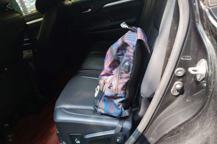 Used Toyota Highlander 2021 2.0T Four-Wheel Drive Luxury Edition 7 Seats Left Rear Seat
