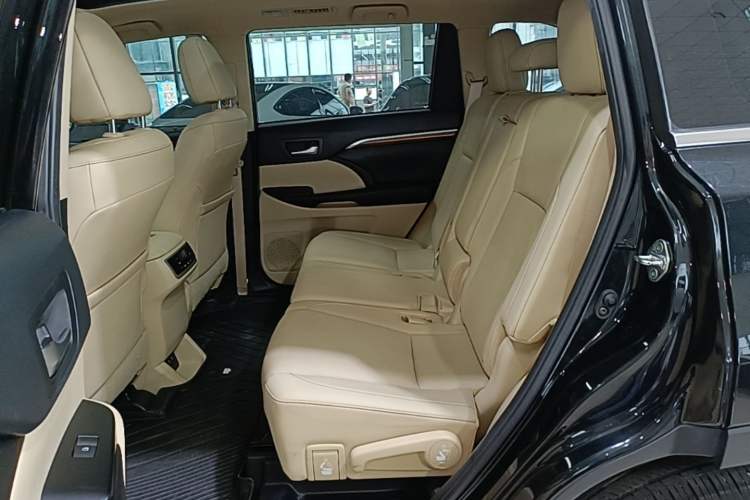 Used Toyota Highlander 2021 2.0T Four-Wheel Drive Prestige Version 7 Seats Left Rear Seat