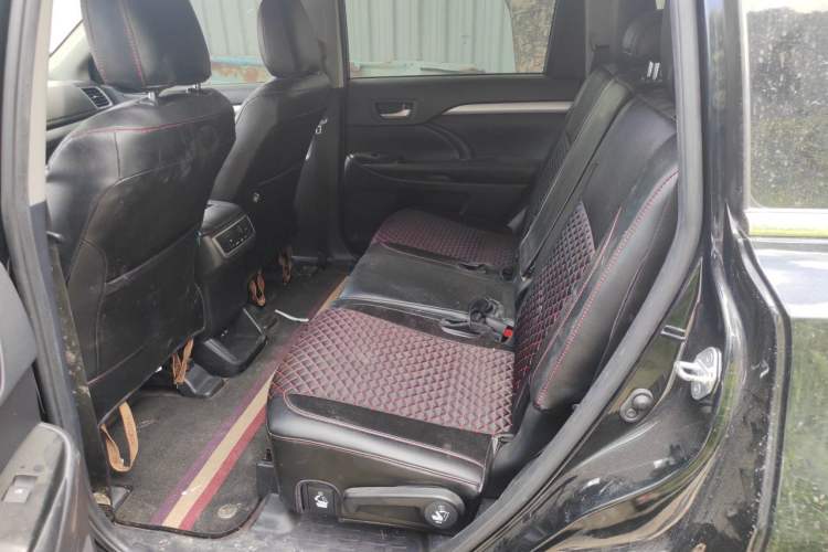 Used Toyota Highlander 2021 2.0T Four-Wheel Drive Luxury Edition 7 Seats Left Rear Seat