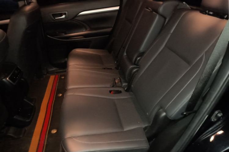 Used Toyota Highlander 2021 2.0T Four-Wheel Drive Luxury Edition 7 Seats Left Rear Seat