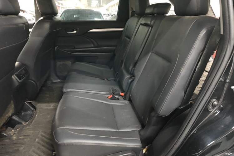 Used Toyota Highlander 2021 2.0T Four-Wheel Drive Luxury Edition 7 Seats Left Rear Seat