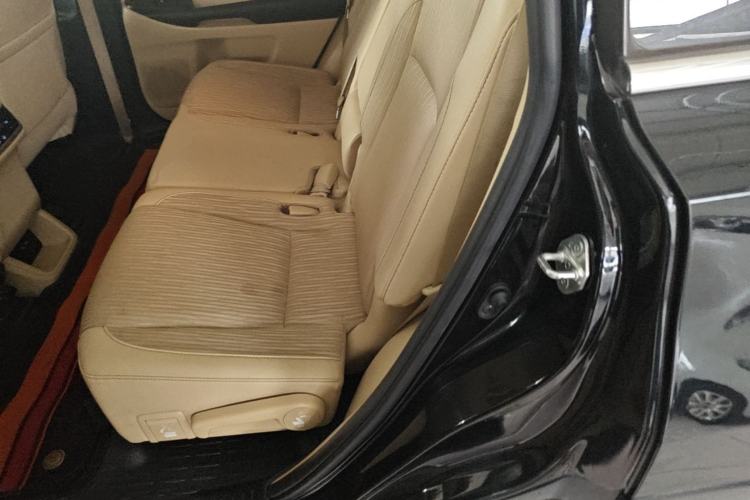 Used Toyota Highlander 2021 2.0T Four-Wheel Drive Elite Edition 7-Seater Left Rear Seat