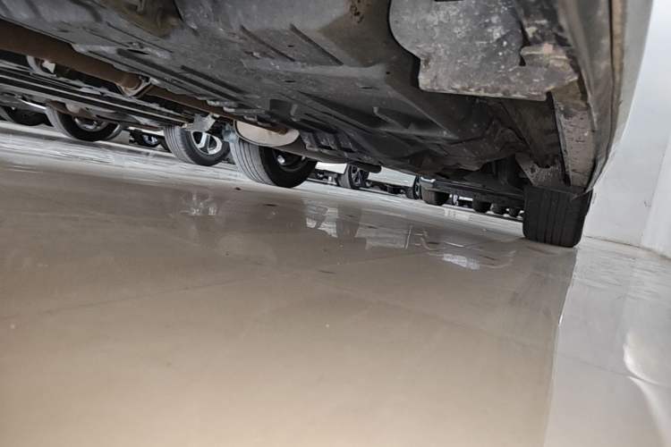Used Toyota Highlander 2021 2.0T Four-Wheel Drive Prestige Version 7 Seats Left Side Sill