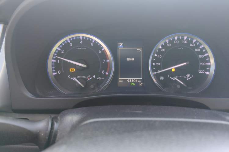 Used Toyota Highlander 2021 2.0T Four-Wheel Drive Luxury Edition 7 Seats Odometer Close Up