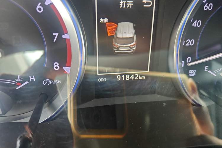 Used Toyota Highlander 2021 2.0T Four-Wheel Drive Luxury Edition 7 Seats Odometer Close Up