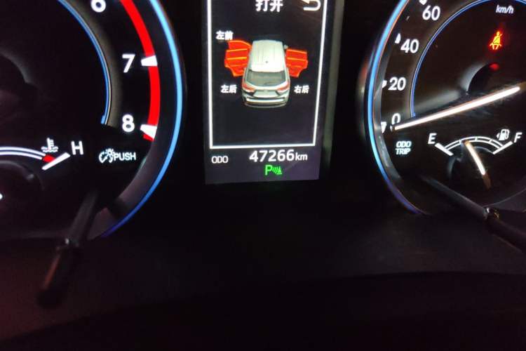 Used Toyota Highlander 2021 2.0T Four-Wheel Drive Luxury Edition 7 Seats Odometer Close Up