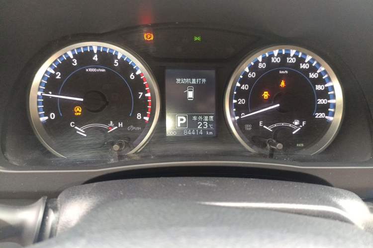 Used Toyota Highlander 2021 2.0T Four-Wheel Drive Elite Edition 7-Seater Odometer Close Up