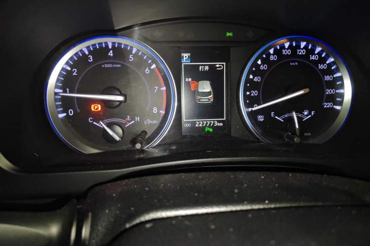 Used Toyota Highlander 2021 2.0T Four-Wheel Drive Knight Edition 7 Seats Odometer Close Up