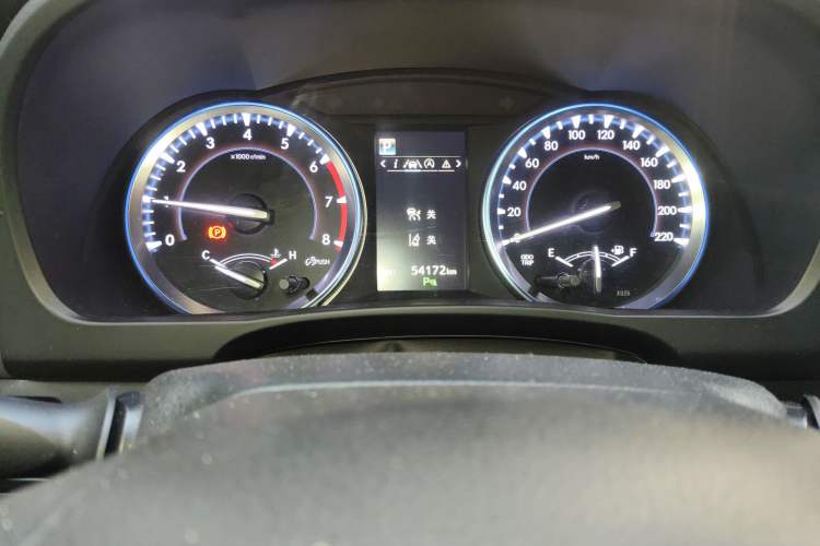 Used Toyota Highlander 2021 2.0T Four-Wheel Drive Luxury Edition 7 Seats Odometer Close Up