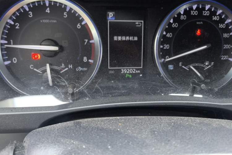 Used Toyota Highlander 2021 2.0T Four-Wheel Drive Luxury Edition 7 Seats Odometer Close Up