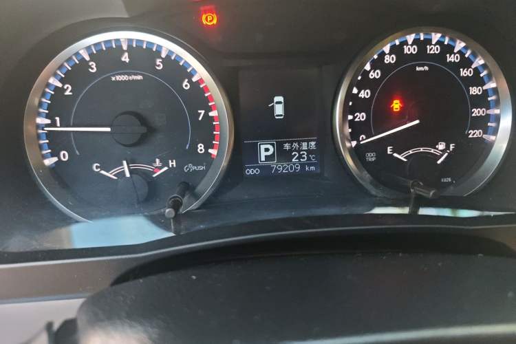 Used Toyota Highlander 2021 2.0T Four-Wheel Drive Elite Edition 7-Seater Odometer Close Up