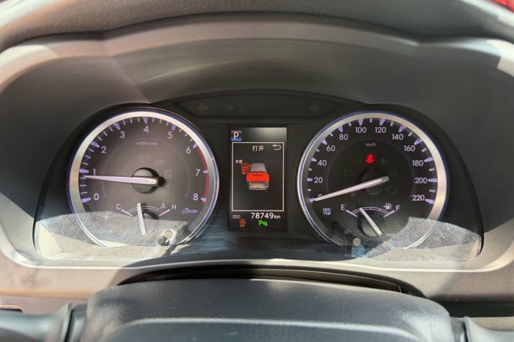 Used Toyota Highlander 2021 2.0T Four-Wheel Drive Prestige Version 7 Seats Odometer Close Up