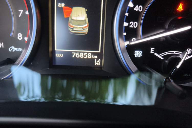 Used Toyota Highlander 2021 2.0T Four-Wheel Drive Prestige Version 7 Seats Odometer Close Up