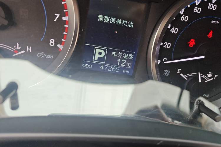 Used Toyota Highlander 2021 2.0T Two-Wheel Drive Elite Version 7-Seater Odometer Close Up