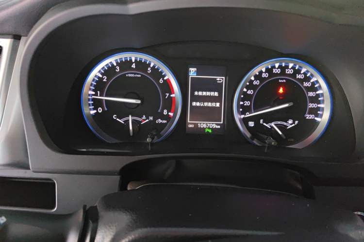 Used Toyota Highlander 2021 2.0T Four-Wheel Drive Luxury Edition 7 Seats Odometer Close Up