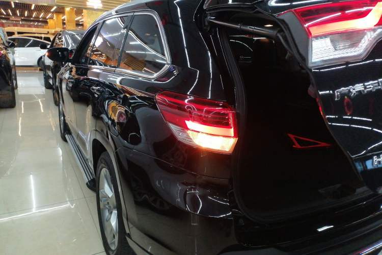 Used Toyota Highlander 2021 2.0T Four-Wheel Drive Prestige Version 7 Seats Rear Left 45 Deg