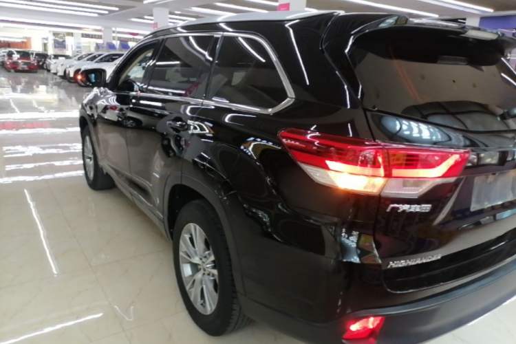 Used Toyota Highlander 2021 2.0T Two-Wheel Drive Elite Edition 5 Seats Rear Left 45 Deg