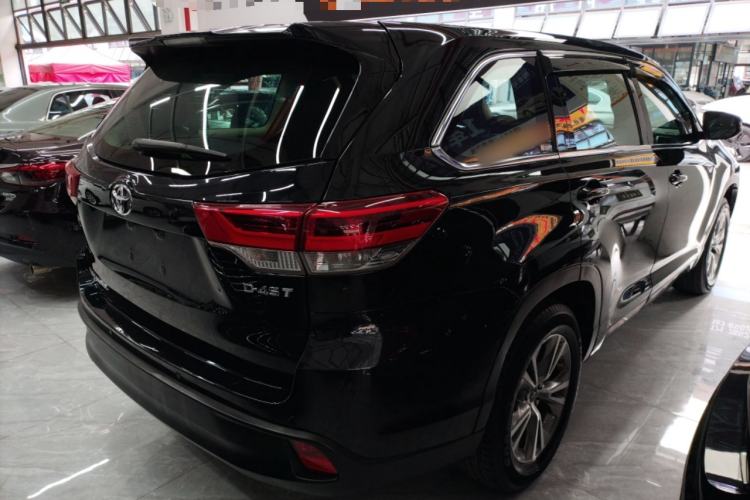 Used Toyota Highlander 2021 2.0T Two-Wheel Drive Elite Version 7-Seater Rear Right 45 Deg