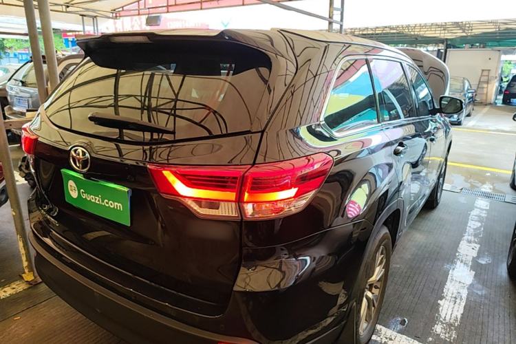 Used Toyota Highlander 2021 2.0T Two-Wheel Drive Elite Version 7-Seater Rear Right 45 Deg