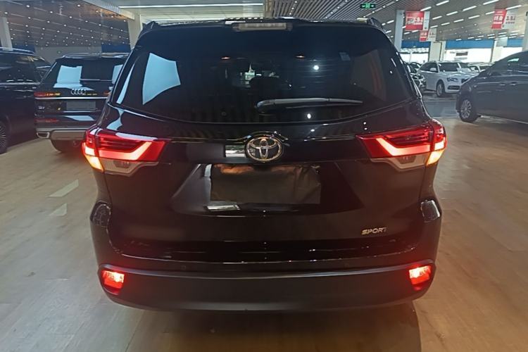 Used Toyota Highlander 2021 2.0T Four-Wheel Drive Luxury Edition 7 Seats Rear