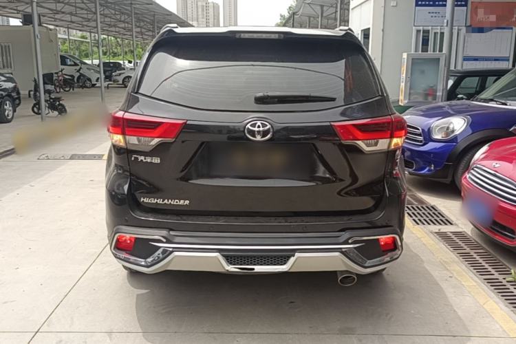 Used Toyota Highlander 2021 2.0T Two-Wheel Drive Elite Edition 5 Seats Rear