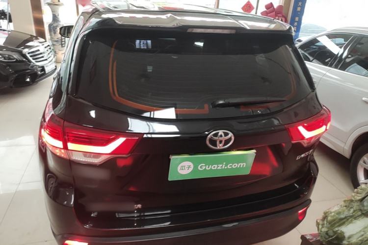 Used Toyota Highlander 2021 2.0T Two-Wheel Drive Elite Version 7-Seater Rear