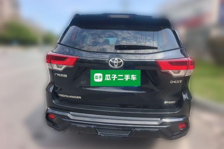 Used Toyota Highlander 2021 2.0T Two-Wheel Drive Luxury Edition 7 Seats Rear