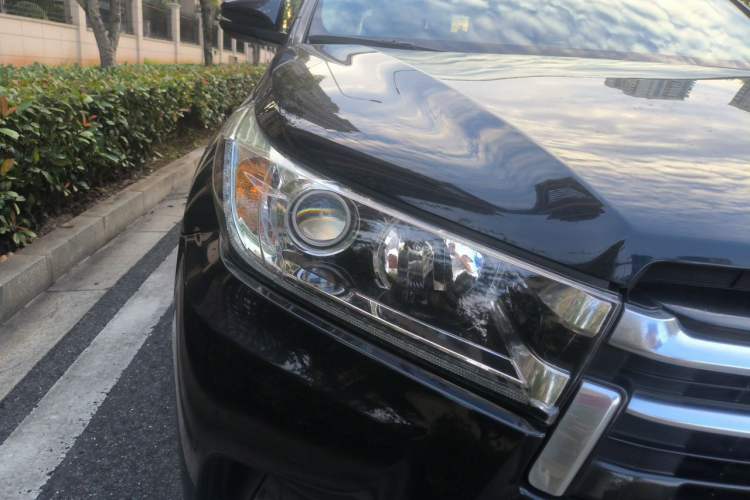 Used Toyota Highlander 2021 2.0T Four-Wheel Drive Prestige Version 7 Seats Right Front Headlight