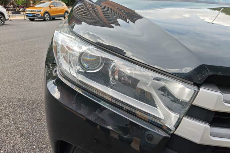 Used Toyota Highlander 2021 2.0T Four-Wheel Drive Luxury Edition 7 Seats Right Front Headlight