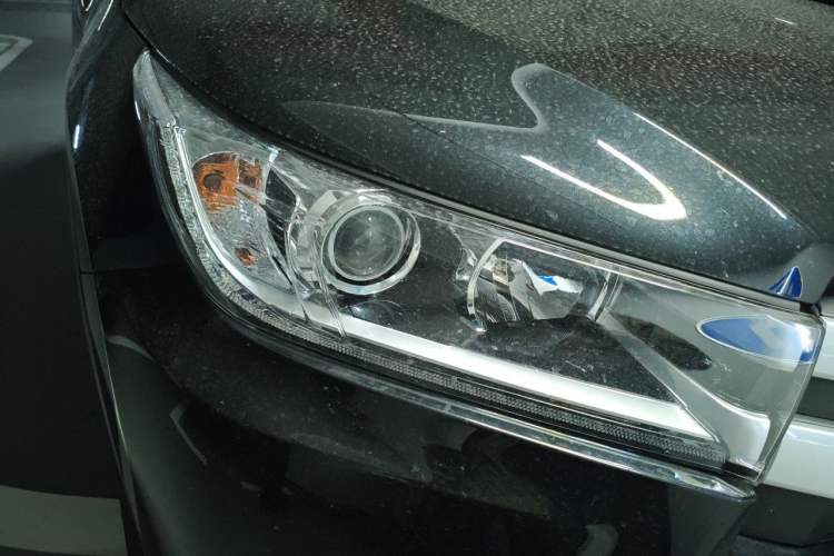 Used Toyota Highlander 2021 2.0T Four-Wheel Drive Elite Edition 7-Seater Right Front Headlight
