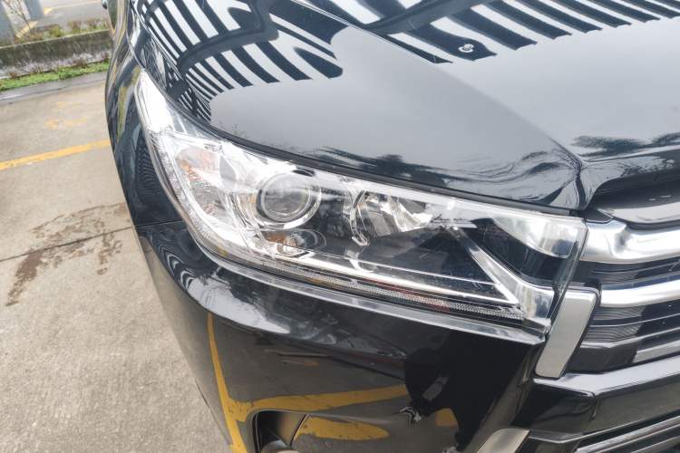 Used Toyota Highlander 2021 2.0T Four-Wheel Drive Prestige Version 7 Seats Right Front Headlight
