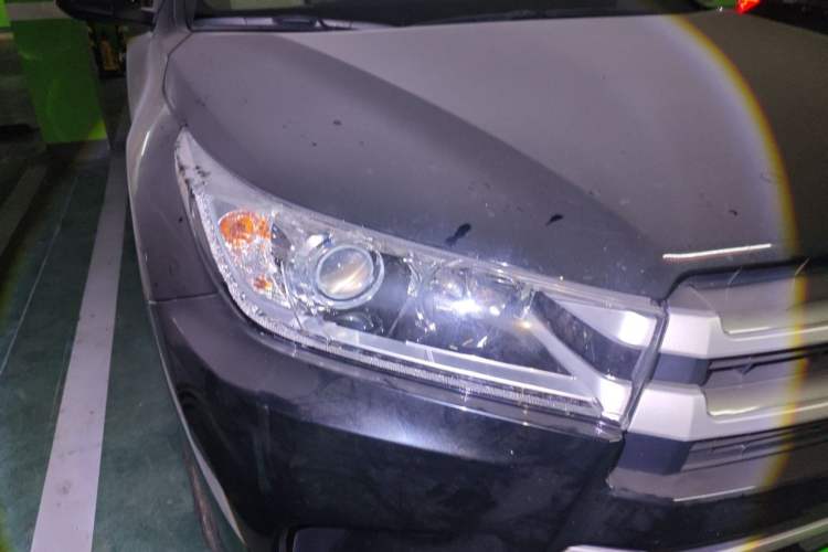 Used Toyota Highlander 2021 2.0T Four-Wheel Drive Elite Edition 7-Seater Right Front Headlight