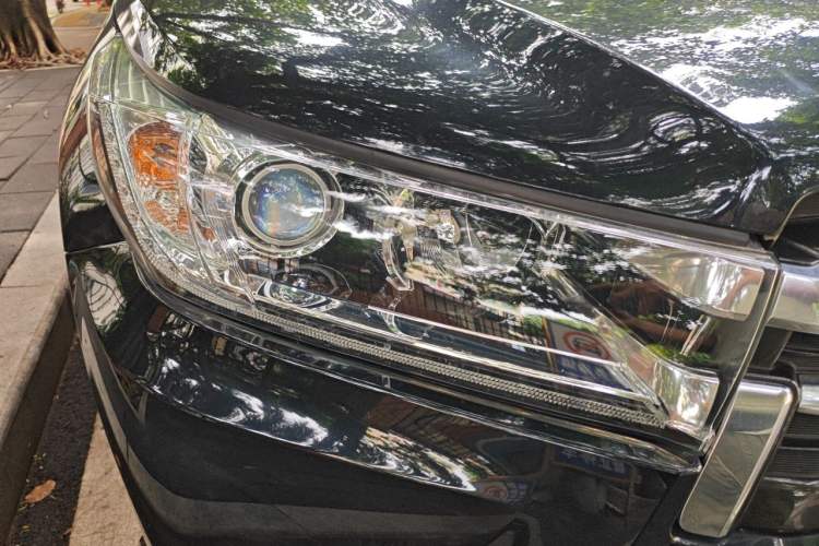 Used Toyota Highlander 2021 2.0T Four-Wheel Drive Prestige Version 7 Seats Right Front Headlight