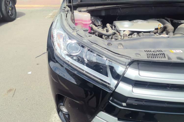 Used Toyota Highlander 2021 2.0T Four-Wheel Drive Luxury Edition 7 Seats Right Front Headlight