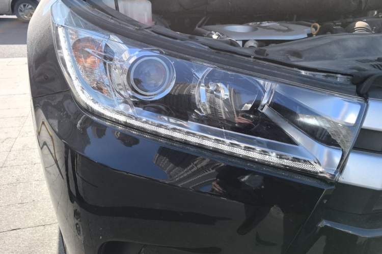 Used Toyota Highlander 2021 2.0T Four-Wheel Drive Luxury Edition 7 Seats Right Front Headlight
