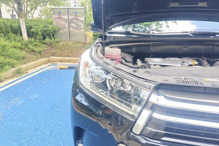 Used Toyota Highlander 2021 2.0T Four-Wheel Drive Prestige Version 7 Seats Right Front Headlight