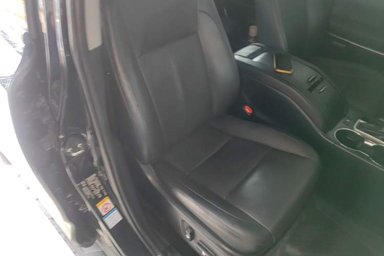 Used Toyota Highlander 2021 2.0T Four-Wheel Drive Prestige Version 7 Seats Right Front Seat
