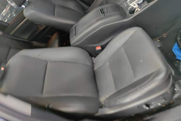 Used Toyota Highlander 2021 2.0T Four-Wheel Drive Prestige Version 7 Seats Right Front Seat