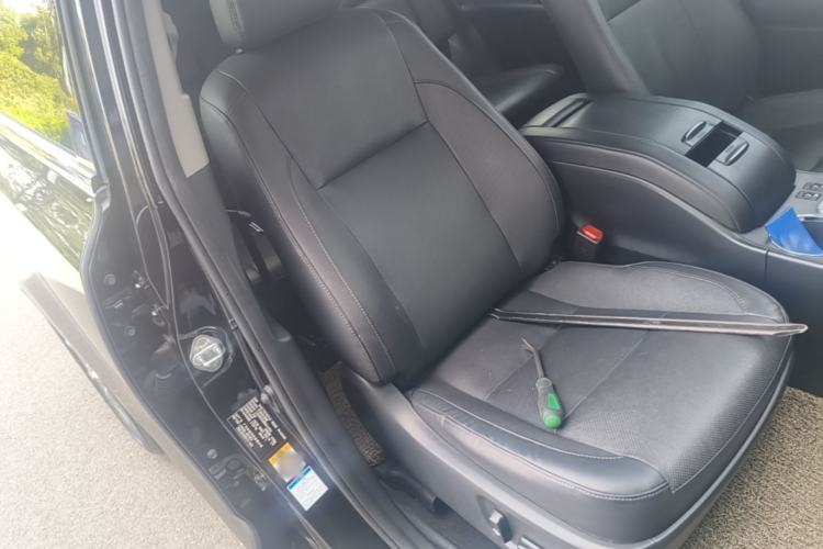Used Toyota Highlander 2021 2.0T Four-Wheel Drive Luxury Edition 7 Seats Right Front Seat