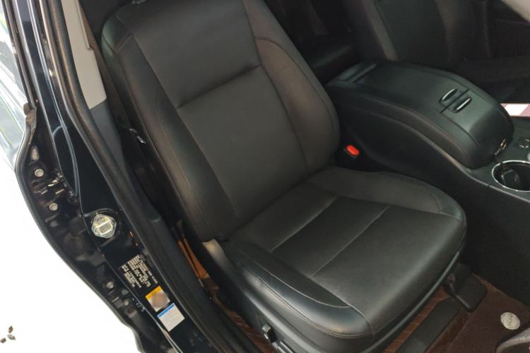 Used Toyota Highlander 2021 2.0T Four-Wheel Drive Luxury Edition 7 Seats Right Front Seat