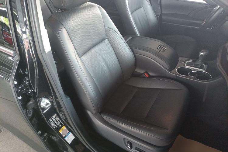 Used Toyota Highlander 2021 2.0T Four-Wheel Drive Luxury Edition 7 Seats Right Front Seat