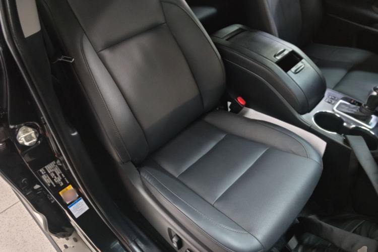 Used Toyota Highlander 2021 2.0T Four-Wheel Drive Luxury Edition 7 Seats Right Front Seat