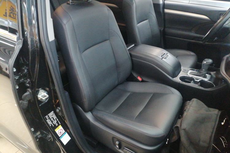 Used Toyota Highlander 2021 2.0T Four-Wheel Drive Luxury Edition 7 Seats Right Front Seat