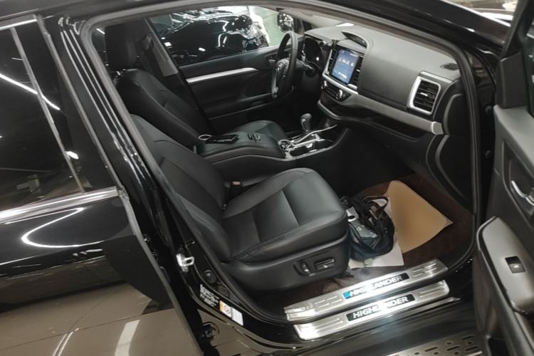 Used Toyota Highlander 2021 2.0T Four-Wheel Drive Luxury Edition 7 Seats Right Front Seat