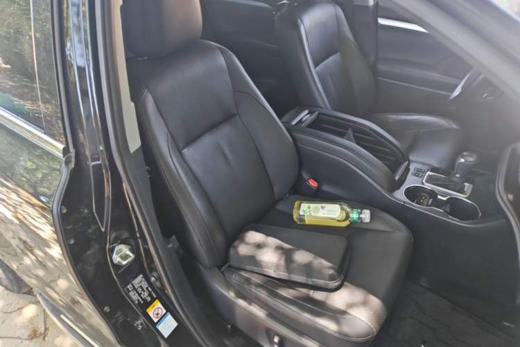 Used Toyota Highlander 2021 2.0T Four-Wheel Drive Luxury Edition 7 Seats Right Front Seat