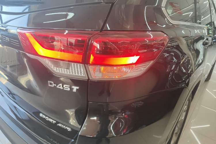 Used Toyota Highlander 2021 2.0T Four-Wheel Drive Luxury Edition 7 Seats Right Rear Taillight