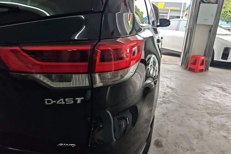 Used Toyota Highlander 2021 2.0T Four-Wheel Drive Elite Edition 7-Seater Right Rear Taillight